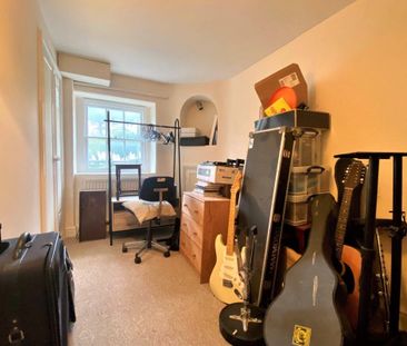 Upper East Hayes - Photo 3