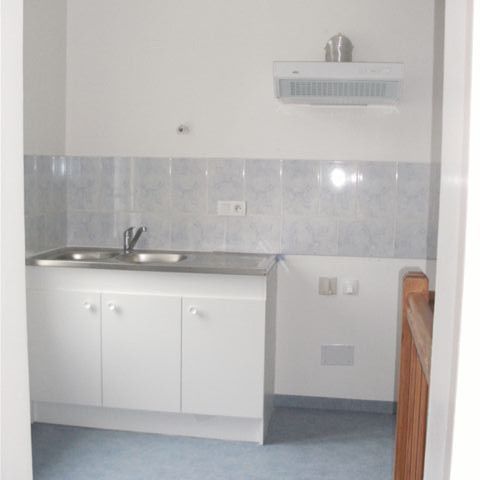 Location Appartement 2 pièces 32m² ISIGNY SUR MER 14230 - Photo 1