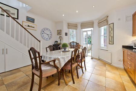 Portland Road, W11 - Photo 2