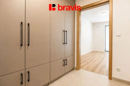 Pronájem bytu 1+kk, ul. Řepova, parkovací stání, balkon, sklep, novostavba - výhoda prvního nájemníka - Fotografie 5