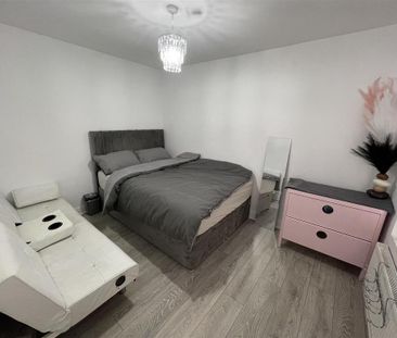 5 bedroom terraced house to rent - Photo 1