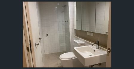 WELL PRESENTED STUDIO APARTMENT! - Photo 5