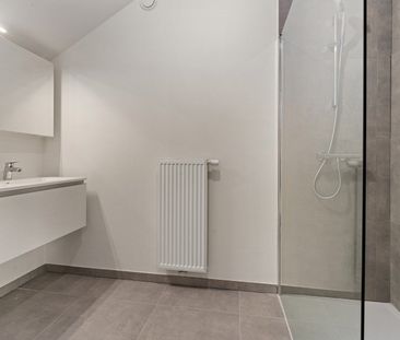 Lichtrijk dakappartement - 2 slaapkamers - Foto 5