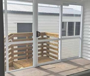 Newly Renovated Back Section Home - Photo 5