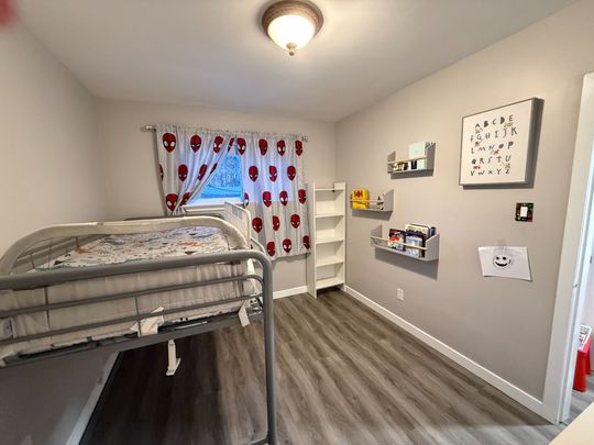 For Lease - 257 Silverbirch Drive Unit# Main, Newmarket, Ontario - Photo 1