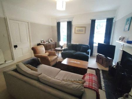4 bedroom barn conversion to rent - Photo 2