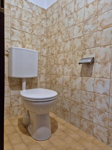 Nette 2-Zimmerwohnung, 43 m² WNFL, inkl. neuer Küche, Parkplätze vor dem Haus, schöner Allgemeingarten! - Foto 4