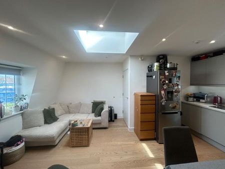 1 bedroom flat to rent - Photo 2
