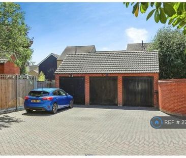 4 bedroom semi-detached house to rent - Photo 1