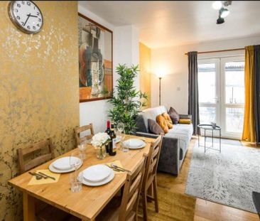 1 bedroom in a house share to rent - Photo 2