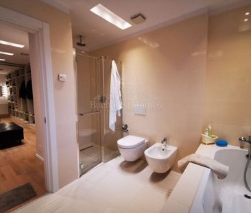 Special Seven Bedroom Villa with Pool - American International School - Photo 5