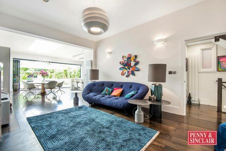 4 bedroom detached house to rent - Photo 2