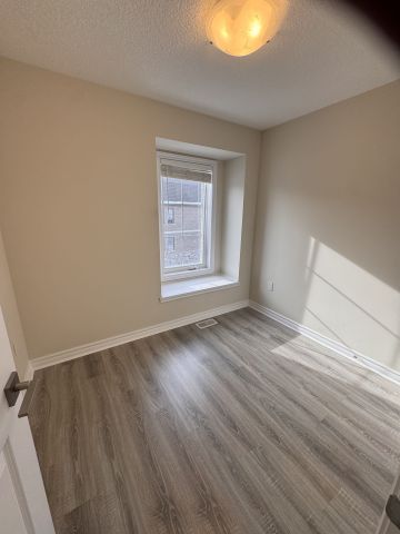 For Lease - 445 Ontario Street Unit# 35, Milton, Ontario - Photo 5