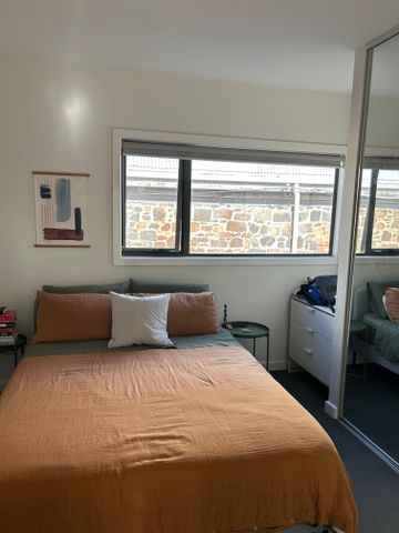 2/227 Albion Street, Brunswick, VIC 3056 - Photo 5