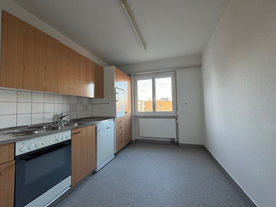 Wohnung mit neuer Küche und neuen Bodenbelägen - Photo 1