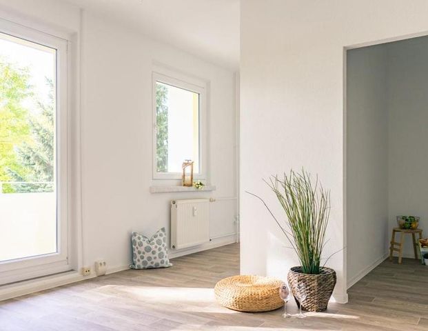 Modernisierte 1-Raum-Wohnung mit Balkon - Foto 1