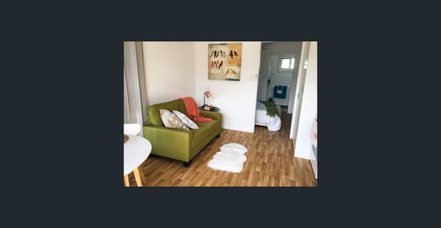 1 Bedroom Fully Self-contained Cabin - Photo 1