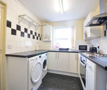 3 bedroom house share to rent - Photo 4