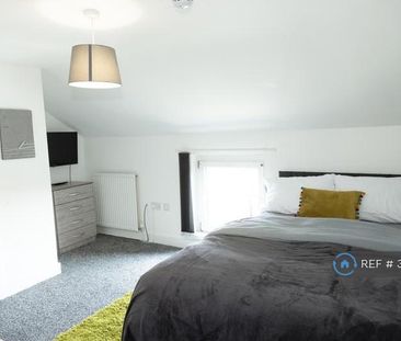 1 bedroom in a house share to rent - Photo 5