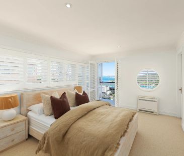 Federation Elegance with Majestic Harbour Views in a Premier Cul-de... - Photo 6