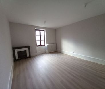 BEL APPARTEMENT T3 - 72 m² - PARAY LE MONIAL - Photo 2