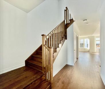 For Lease - 83 Milady Crescent, Barrie, Ontario - Photo 2