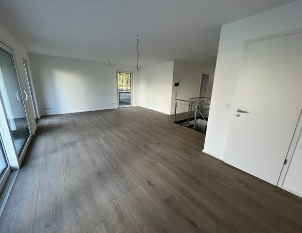Erstbezug, Smart Home, 4 ZKB-Terrassen-ETW/ Garten in bevorzugter Wiesbadener Wo ... - Photo 1