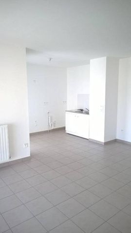 Location appartement t4 86 m² à Bordeaux (33300) - Photo 4