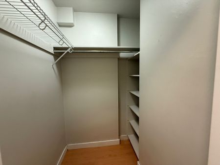 222 Maclaren - Photo 4