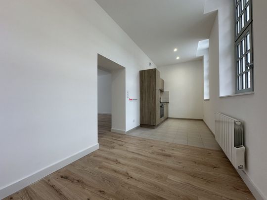 Location Appartement 2 pièces 64m² SECLIN 59113 - Photo 1