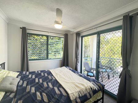 Stylish 1-Bedroom Unit - Photo 3