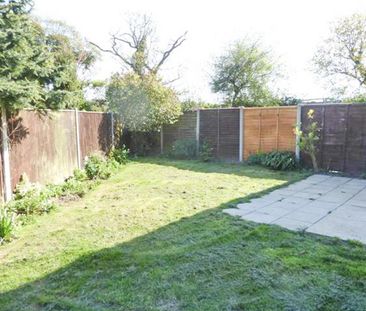 Manor Way Ormesby, Great Yarmouth - Photo 6