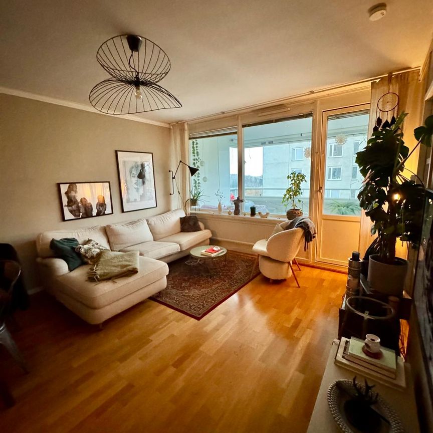 Nybohovsbacken, Stockholm - Photo 1