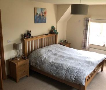 2 bedroom end of terrace house to rent - Photo 6
