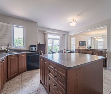 For Lease - 5420 Valleyhigh Drive, Burlington, Ontario - Photo 4