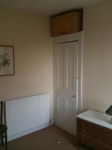 4 Bed Terraced House, Ferndale Road, SW4 - Photo 2