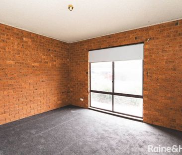 TIDY TWO BEDDER IN GREAT LOCATION - Photo 2