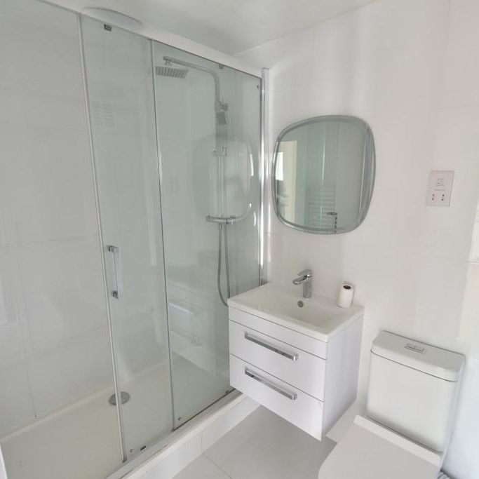 3 bedroom flat to rent - Photo 1