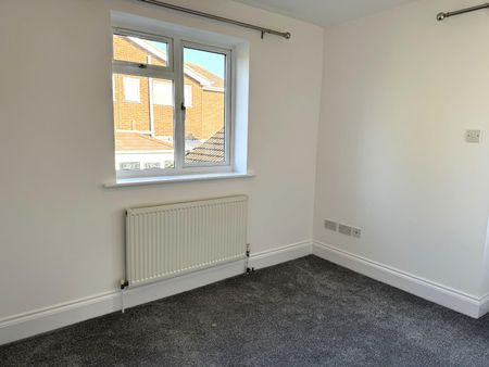 2 Bedroom Flat - Photo 4