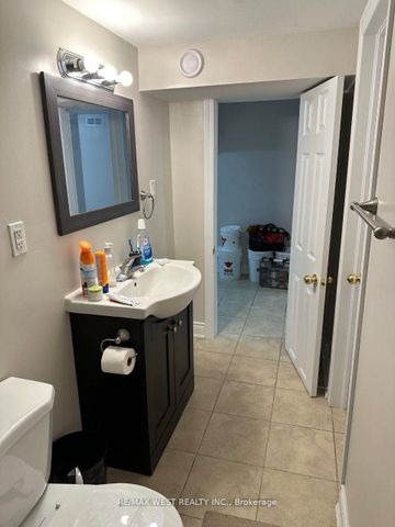 For Lease - 25 Coronado Court Unit# Bsmt, Toronto, Ontario - Photo 2