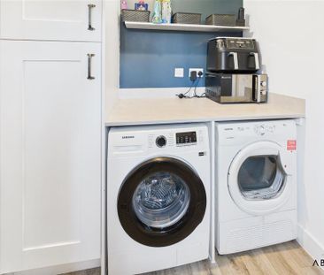 3 bedroom semi-detached house to rent - Photo 6