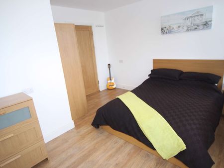 High Specification En-Suite Student Accommodation - Photo 3