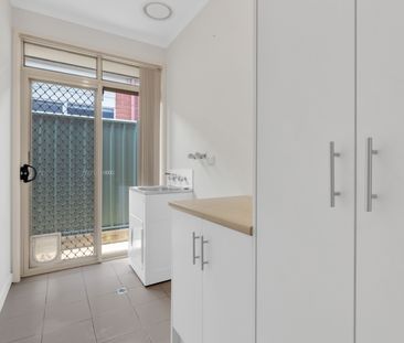 45 Hindmarsh Cct, Mawson Lakes SA 5095 - House For Rent | Domain - Photo 3