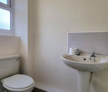 1 bedroom ground floor flat to rent - Photo 1