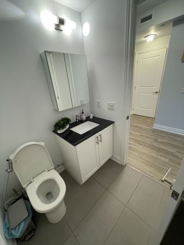 For Lease - 9618 Yonge Street Unit# 201, Richmond Hill, Ontario - Photo 2