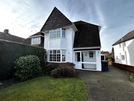 3 bedroom semi-detached house to rent - Photo 2