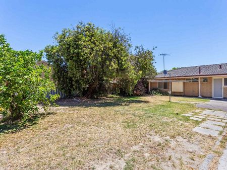 8 Aragon Way, Wilson WA 6107 - House For Rent | Domain - Photo 3