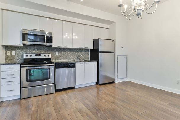 For Lease - 15 Bruyeres Mews Unit# 405, Toronto, Ontario - Photo 1