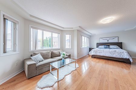 For Lease - 3152 Morning Glory Mews, Mississauga, Ontario - Photo 3