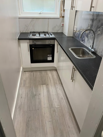 Studio to rent - Photo 3